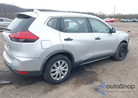 2017 Nissan Rogue S z USA, uszkodzony, nr VIN KNMAT2MV4HP561379